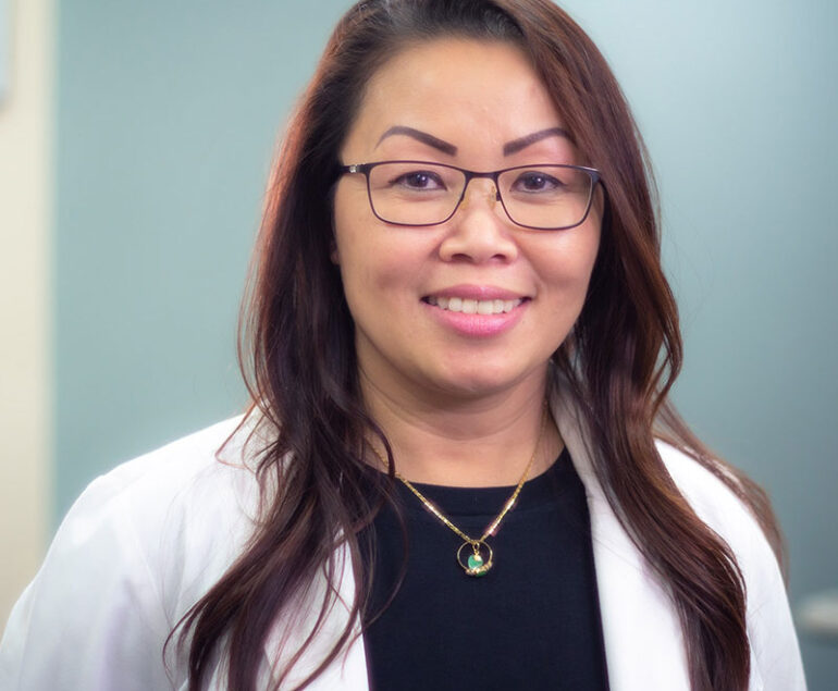 Portrait provider Hanh